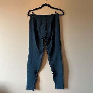 Alphalete amplify legging midnight